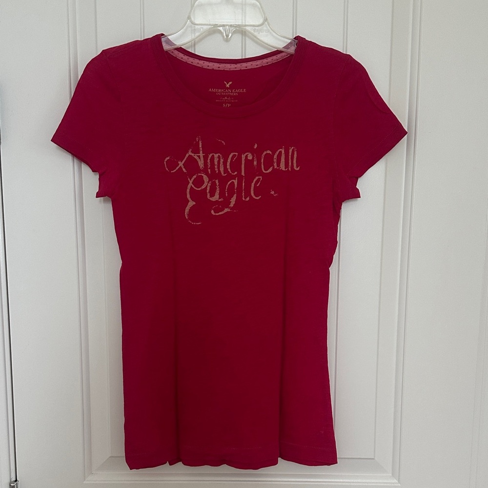 Pre-owned American Eagle Outfitters Women's Pink Tee